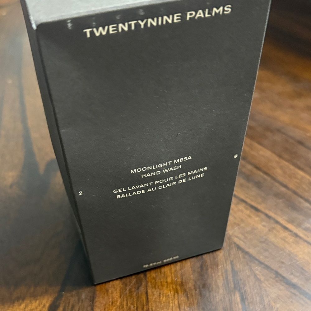 TwentyNine Palms – Pinyon Poet Body Wash (16.9 oz / 500 mL)